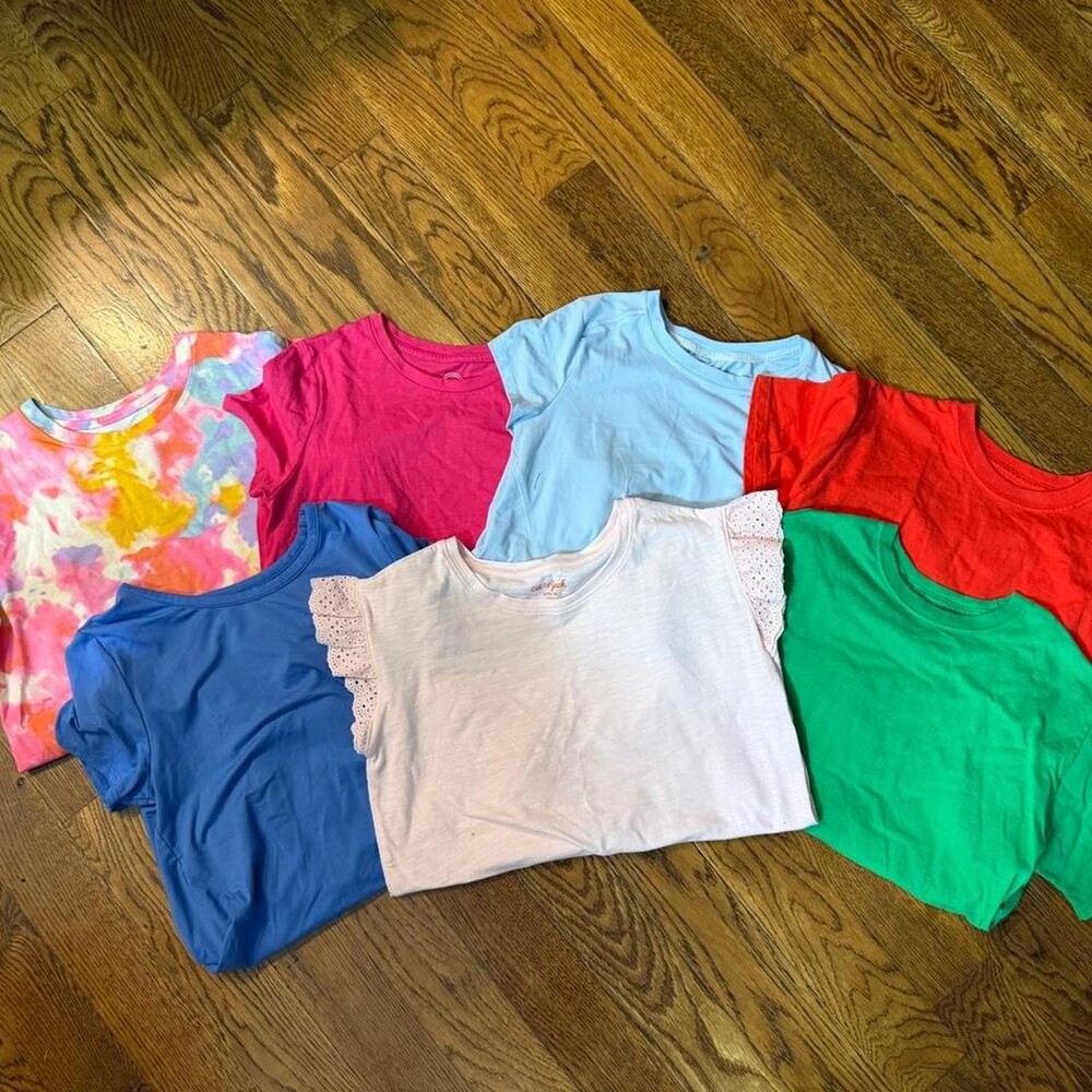 Bundle of 7 Blue, pink, tie-dye, red and green cotton t-shirts Size L (10-12) Fr